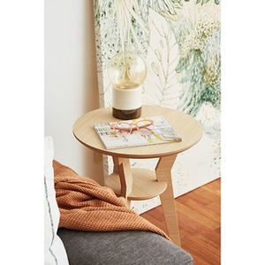 Mesa lateral nordica. Color roble