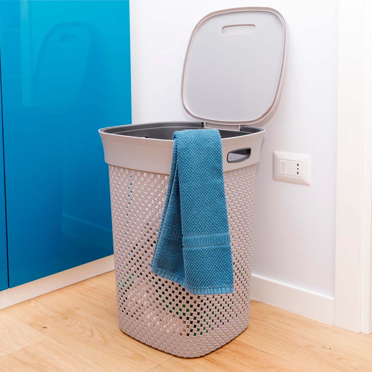 1PZ PATTUMIERA BAGNO ELEGANCE Lt. 6-cm. 20,5x20,5x28 h col. Tortora