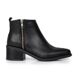 BOTA SAVAN NEGRA BOTINETA MUJER CUERO CASUAL