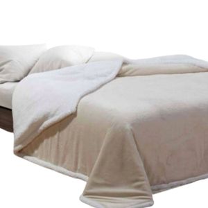 Edredon Flannel Liso con Corderito
