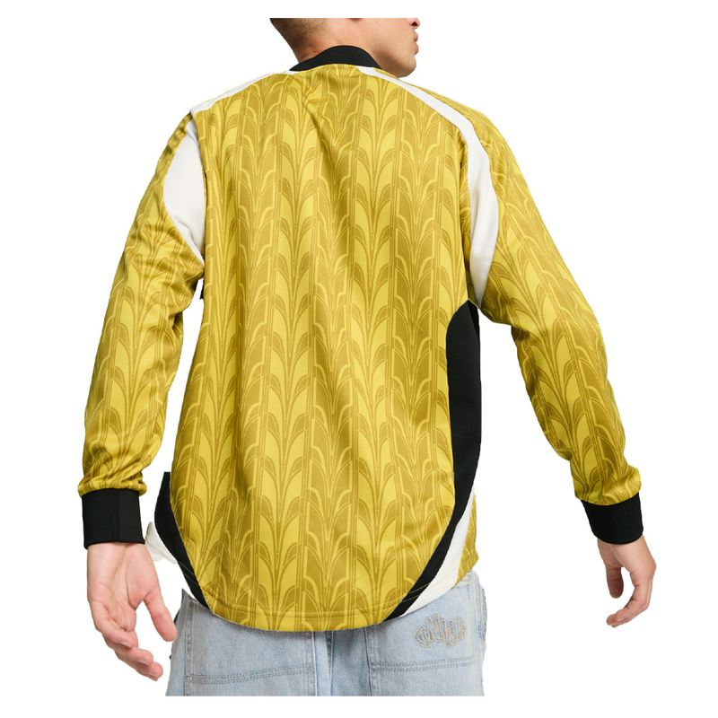 image-833ed290541949f190a17cdd9437ecf1