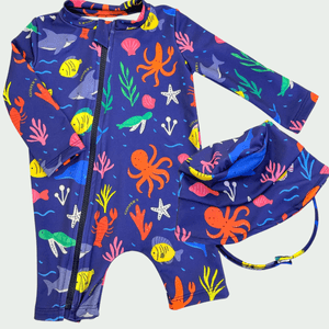 Trajes de baño con gorro, azul con animales marinos. Para bebes de 6 a 24 meses