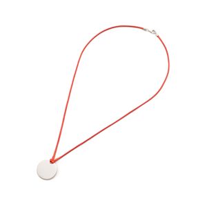 Colgante Carmín Gratitude Medalla de Plata 925 25 mm Cordón Rojo