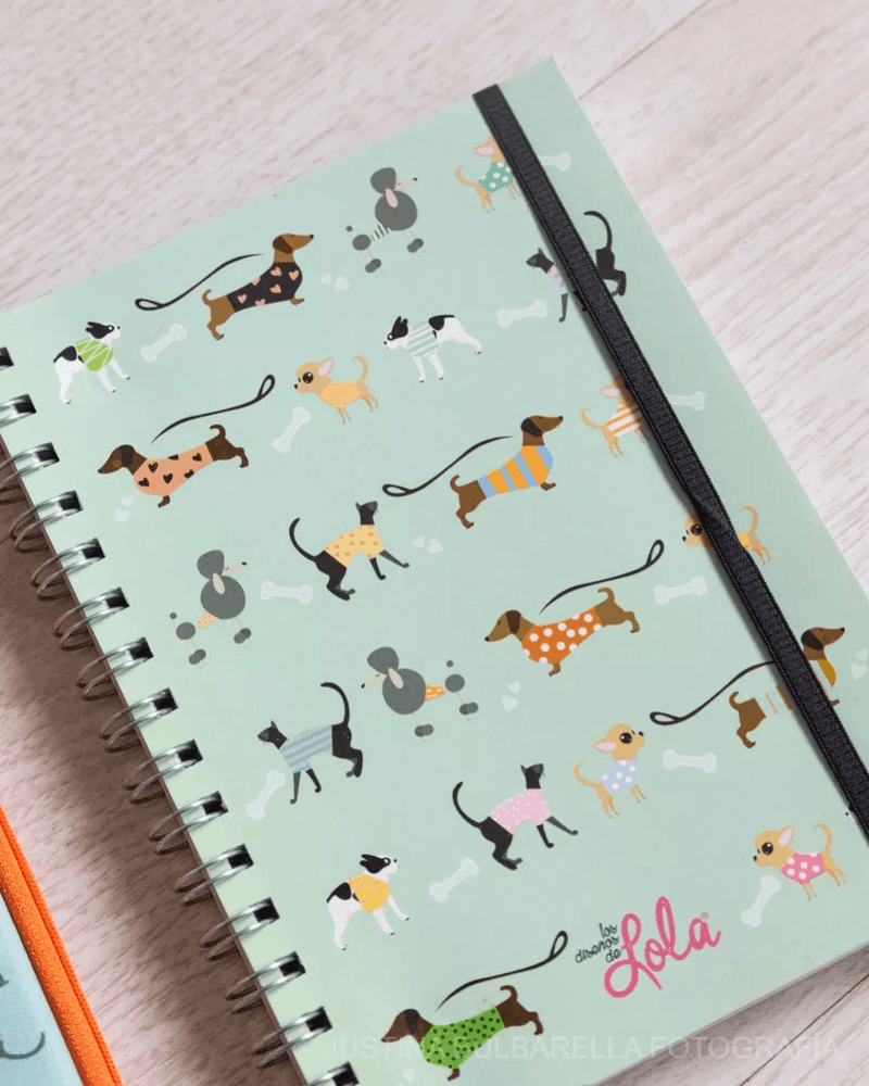 Cuaderno Pequeño V.I. Pets David Meowie - Tamaño 6.5 X 10.1 Cm, Color Rojo, Ideal Para Notas Rápidas