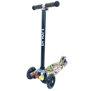MONOPATIN 3 RUEDAS CON LUZ ESTAMPADO GRAFFITI PRIORI SK3829